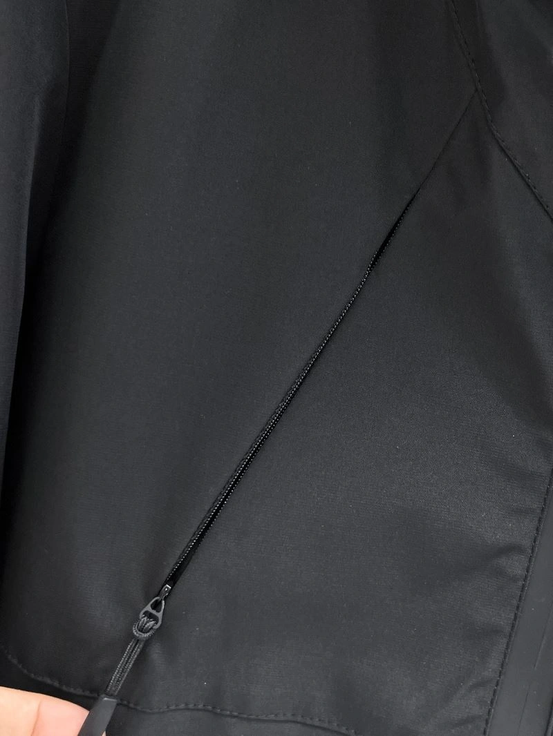 Lightweight Armani Outwear 95630
