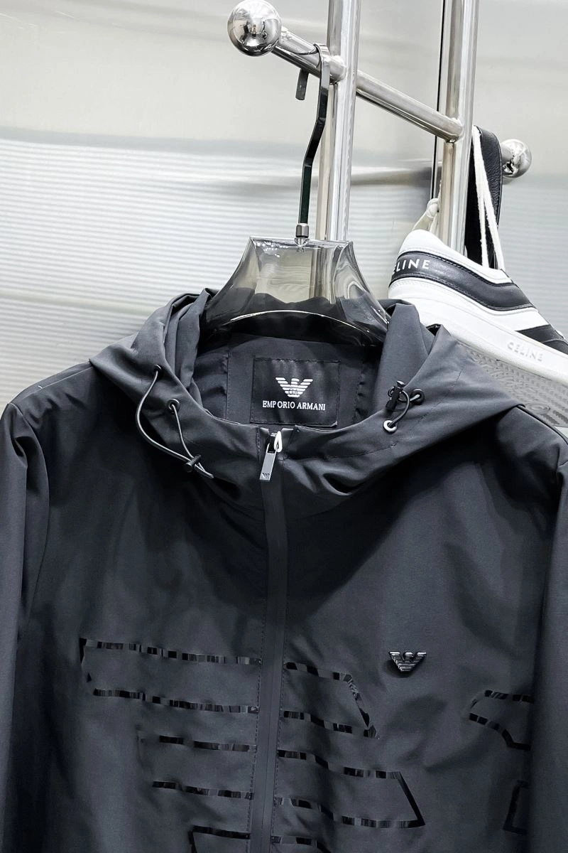 Snug Armani Outwear 95533