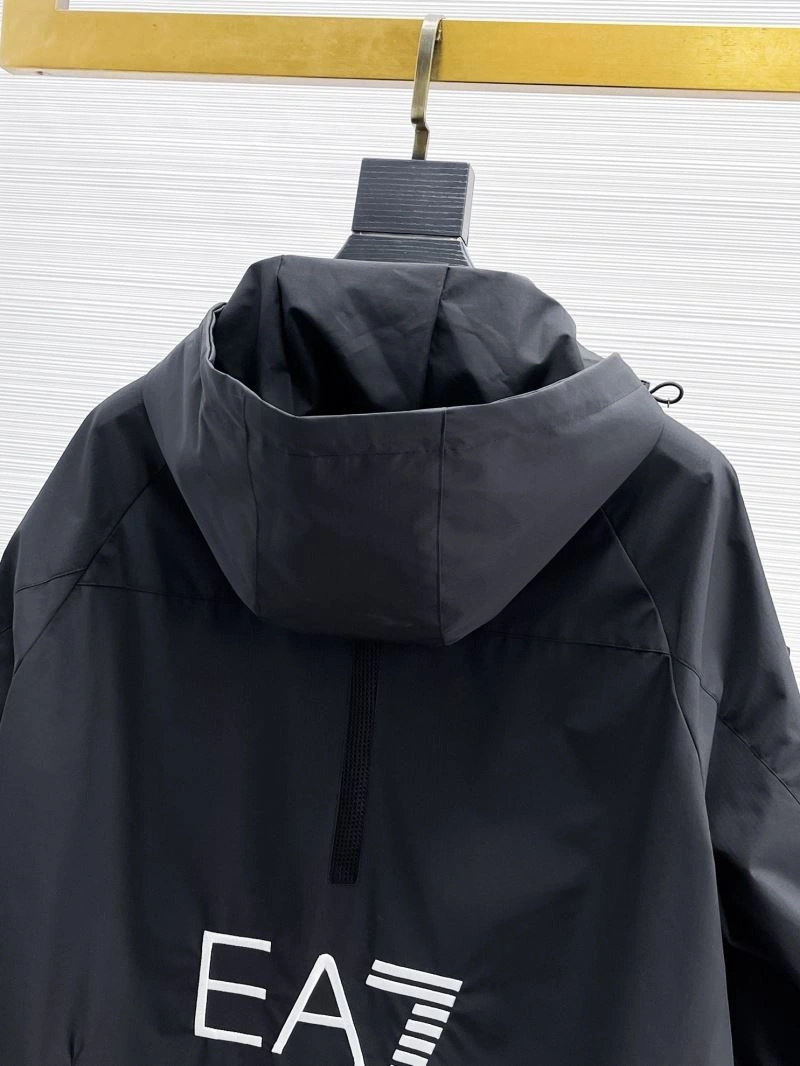Armani Outwear Durable 95523