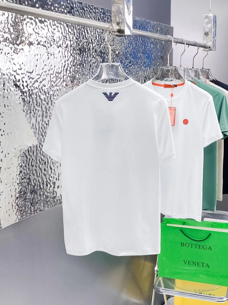 Contemporary Armani T-Shirts 96131