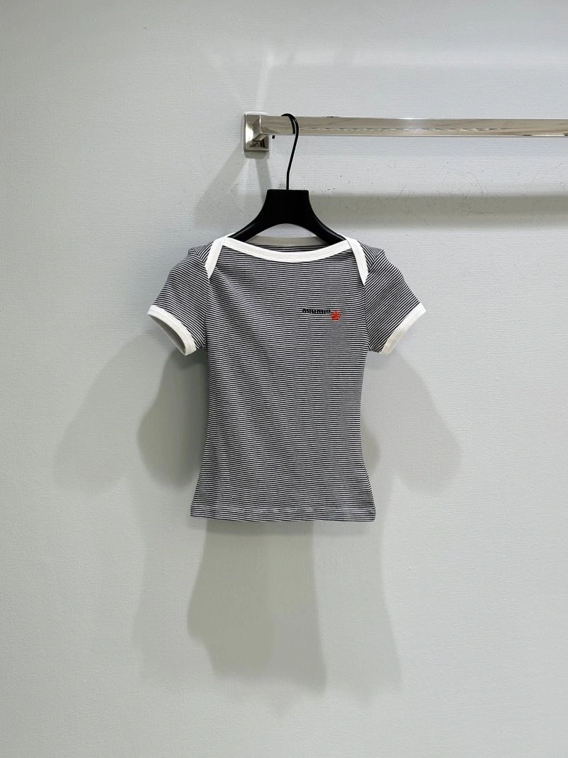Armani T-Shirts Sleek 95391