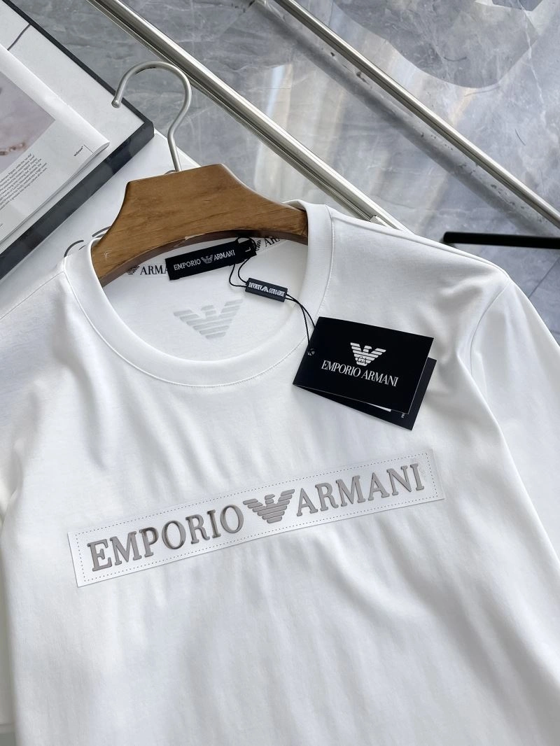 WellDesigned Armani T-Shirts 95679