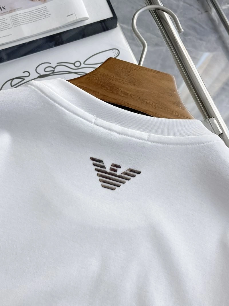 WellDesigned Armani T-Shirts 95679