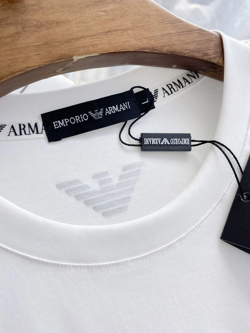 WellDesigned Armani T-Shirts 95679