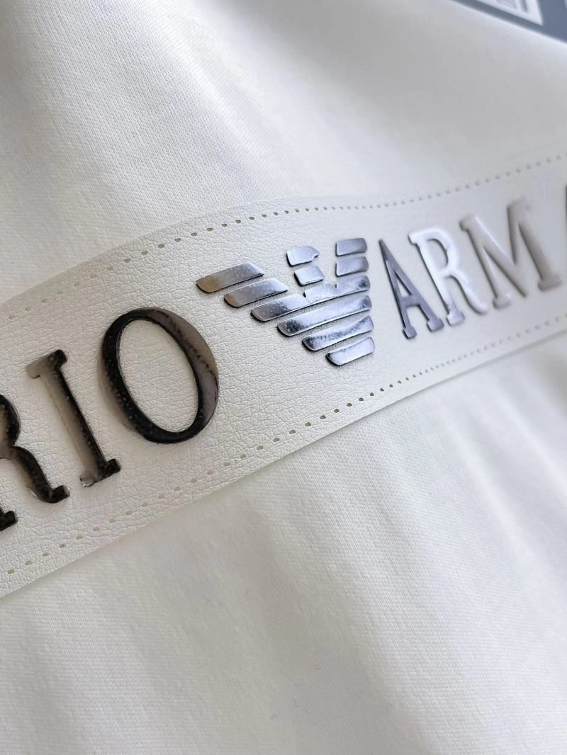 WellDesigned Armani T-Shirts 95679