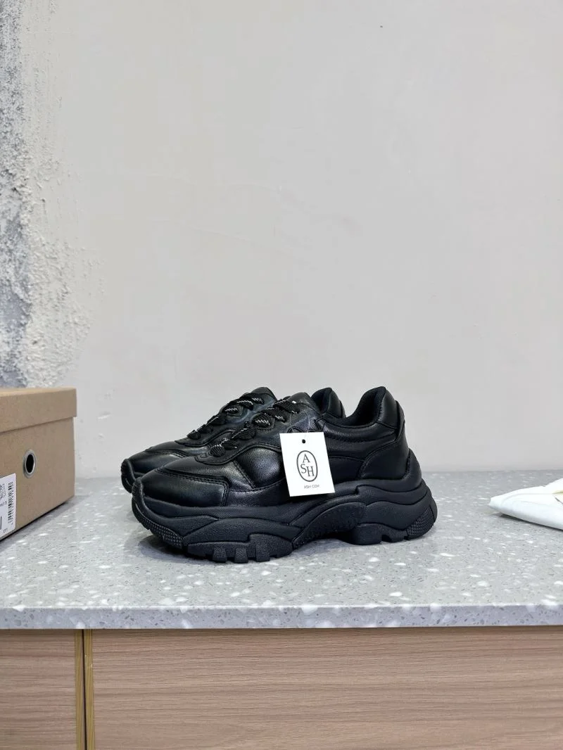 WeatherProof Ash Shoes 10529