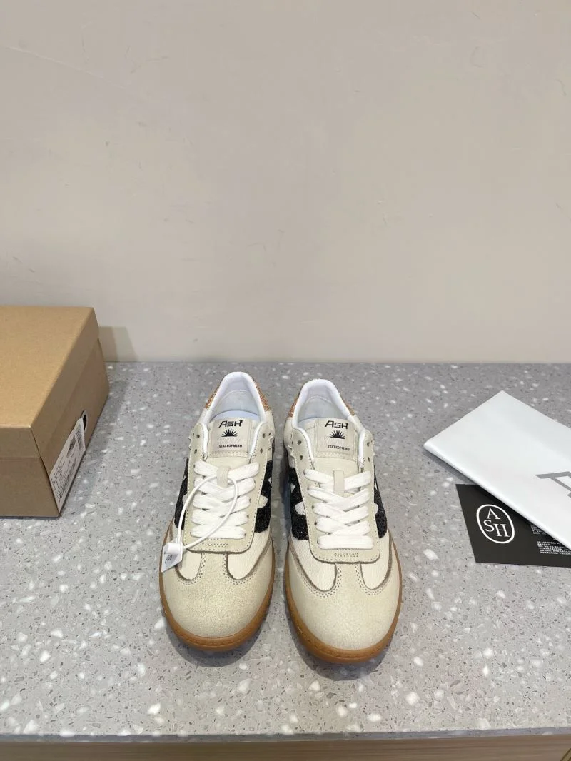 RelaxedFit Ash Shoes 10513