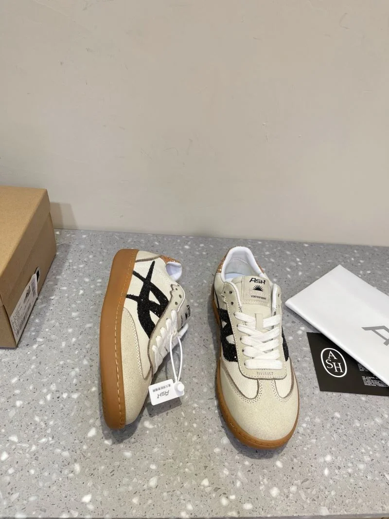 RelaxedFit Ash Shoes 10513