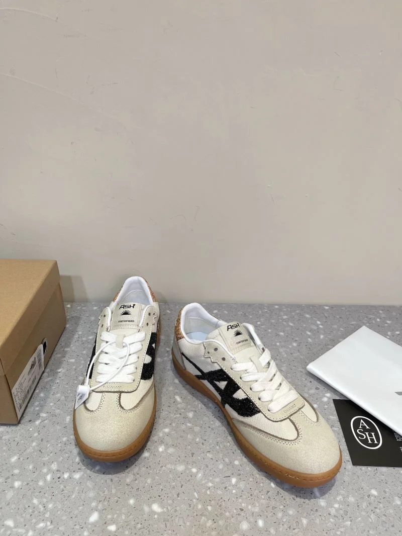 RelaxedFit Ash Shoes 10513