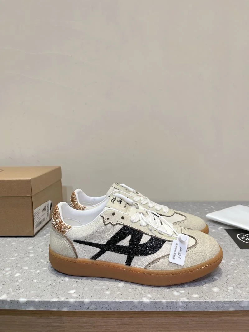 RelaxedFit Ash Shoes 10513
