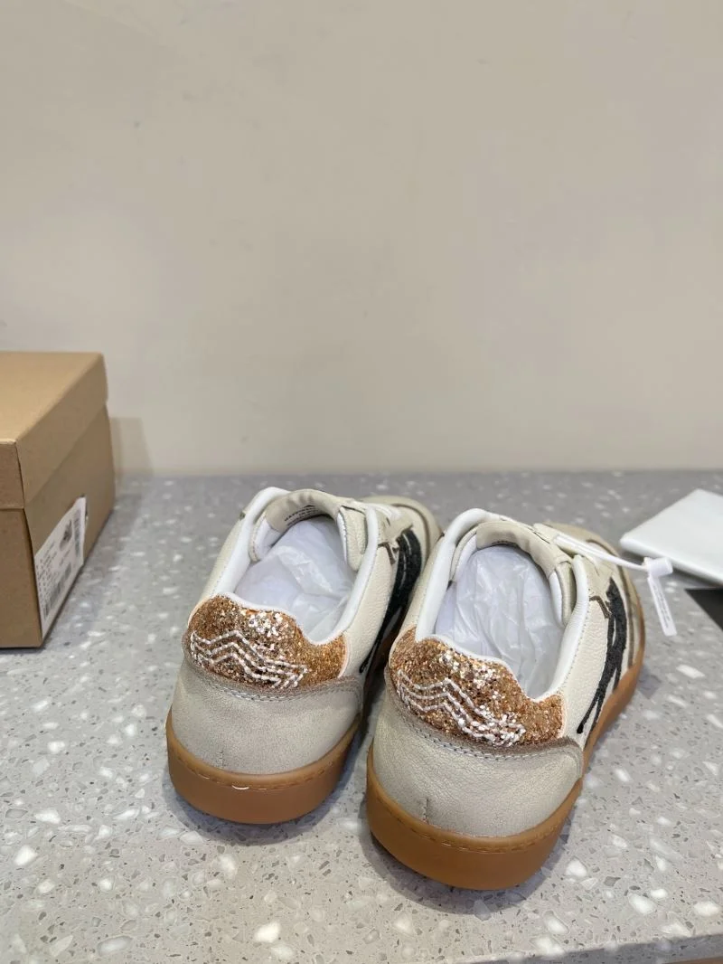RelaxedFit Ash Shoes 10513