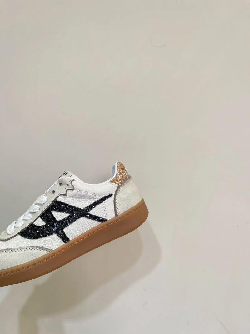 RelaxedFit Ash Shoes 10513