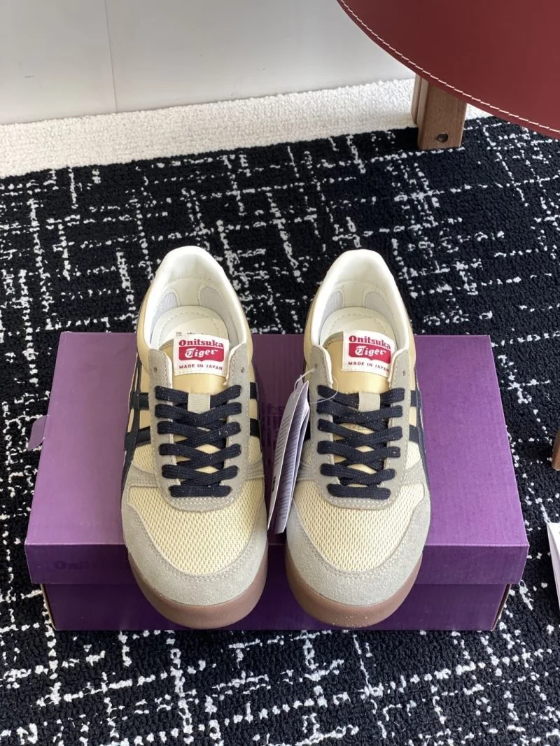 Contemporary Asics Shoes 6861