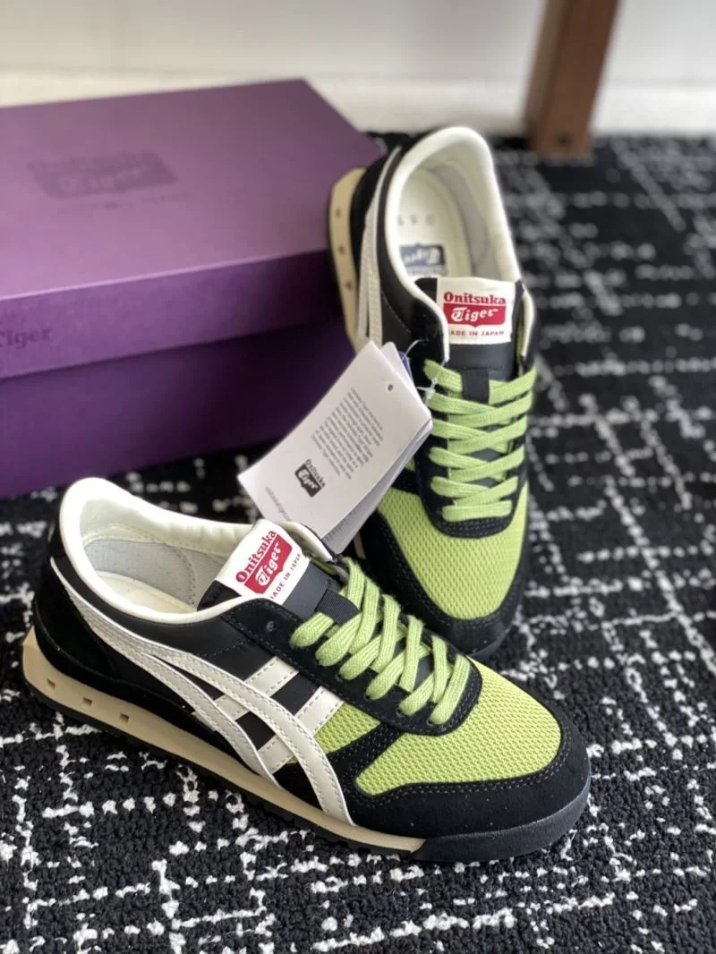 Snug Asics Shoes 6865