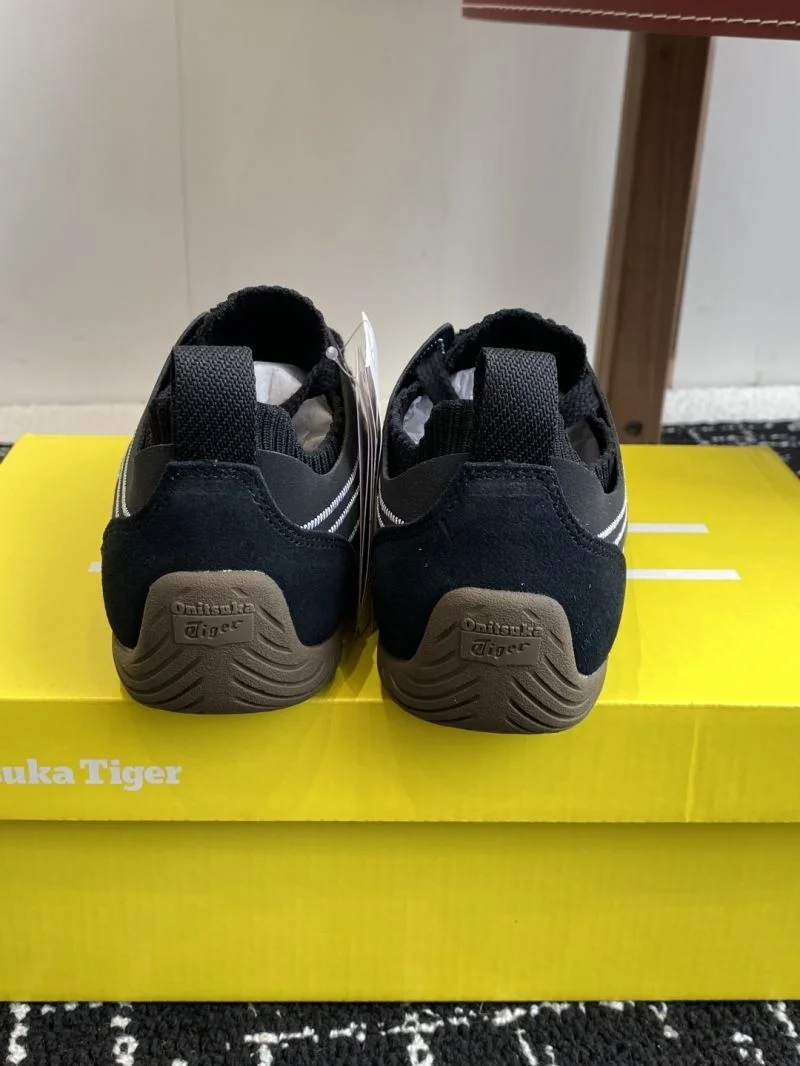 Casual Asics Shoes 6896