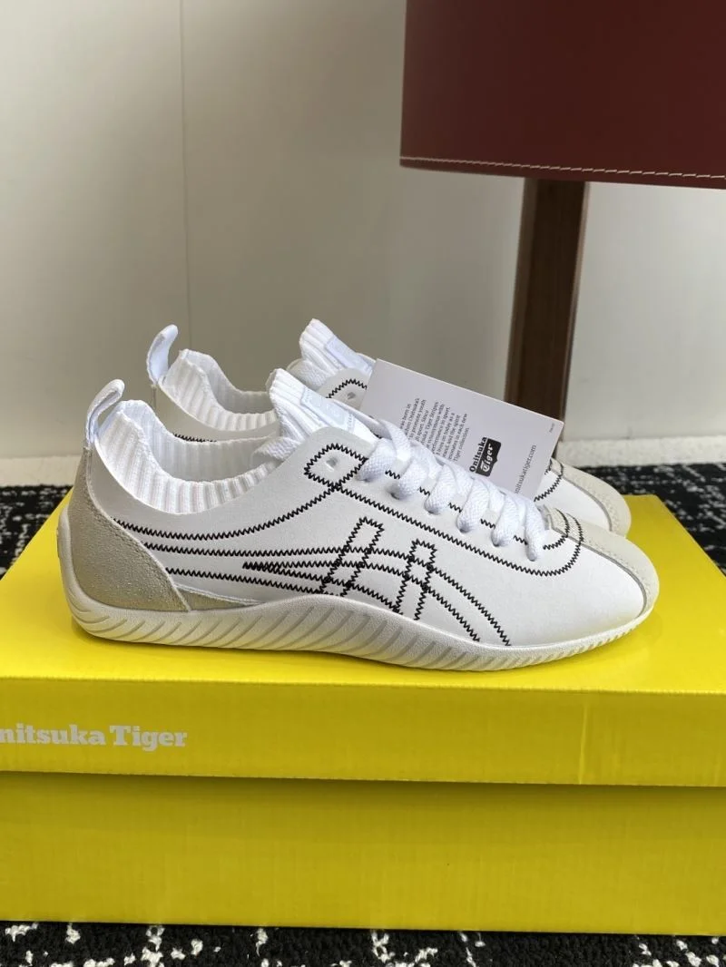 Asics Shoes Stretchable 6894