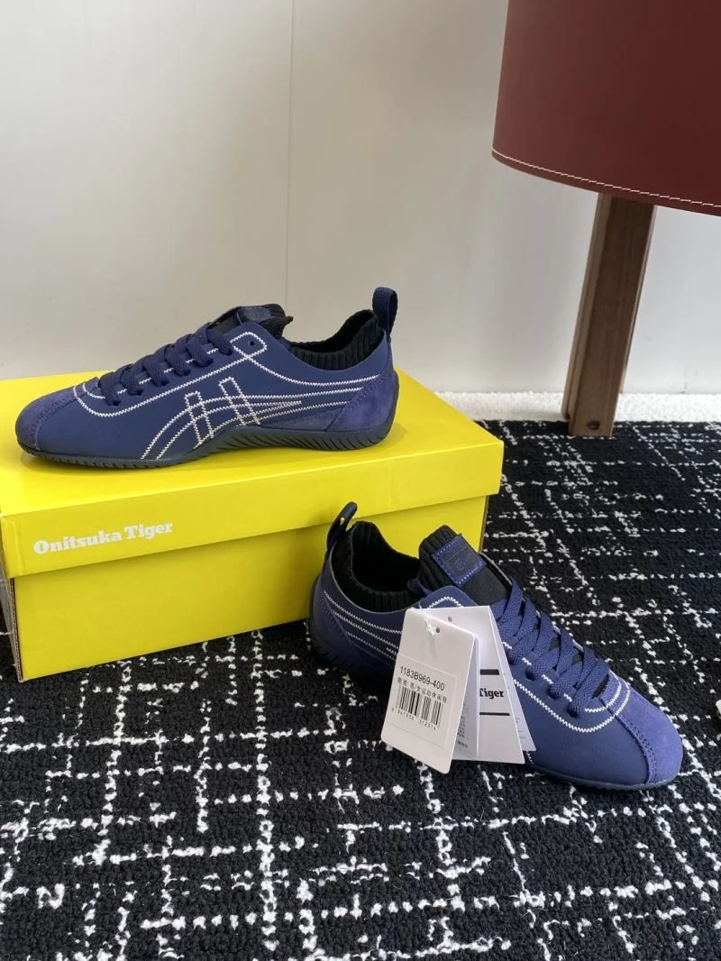 Asics Shoes Youthful 6872
