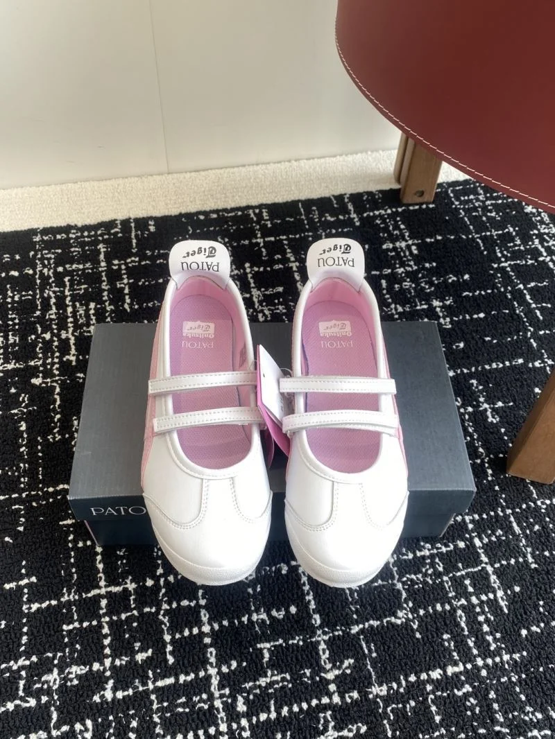 TimelessDesign Asics Shoes 6853