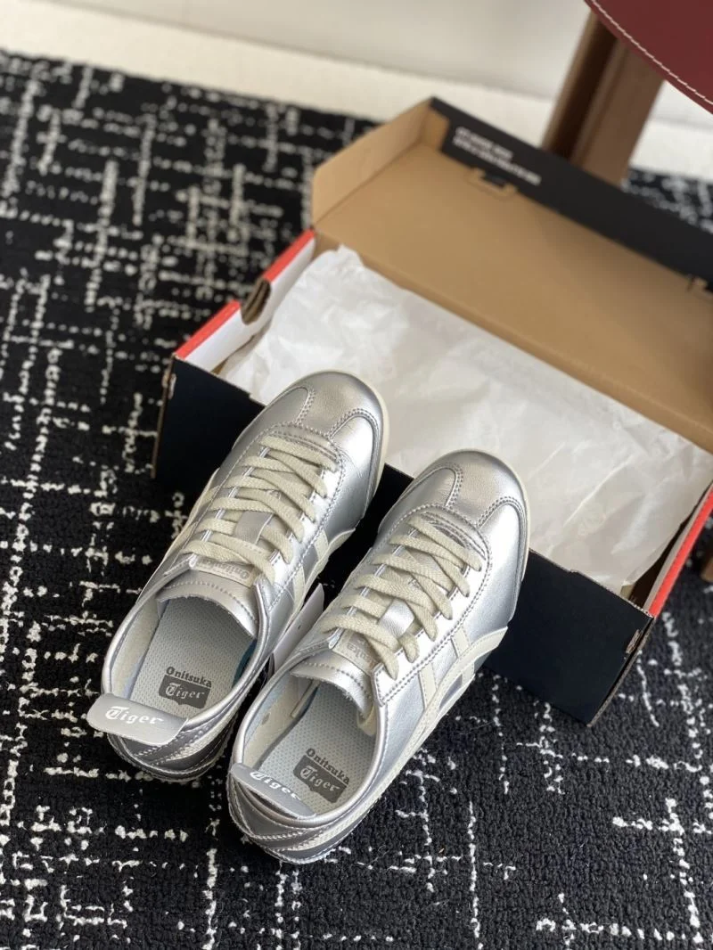 Effortless Asics Shoes 6850
