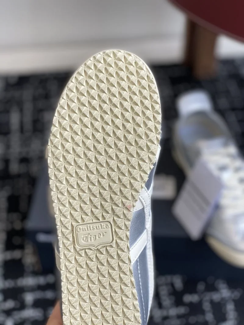 Effortless Asics Shoes 6850