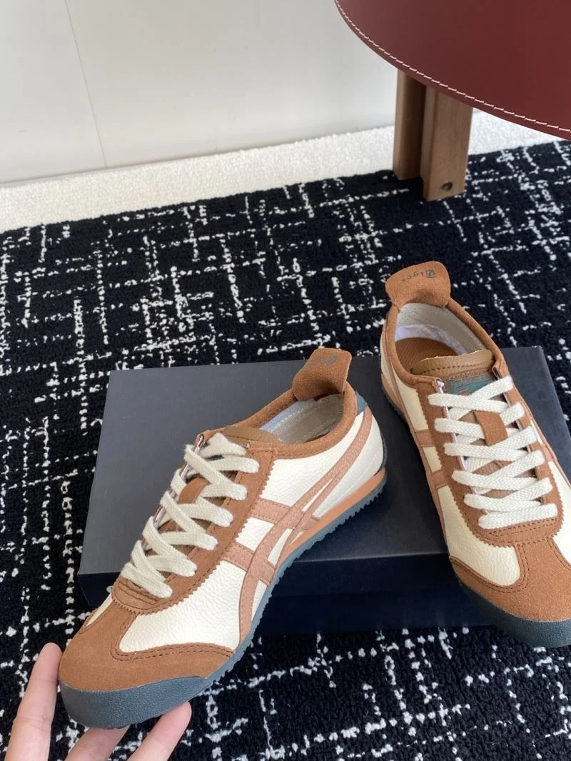 Breathable Asics Shoes 6875