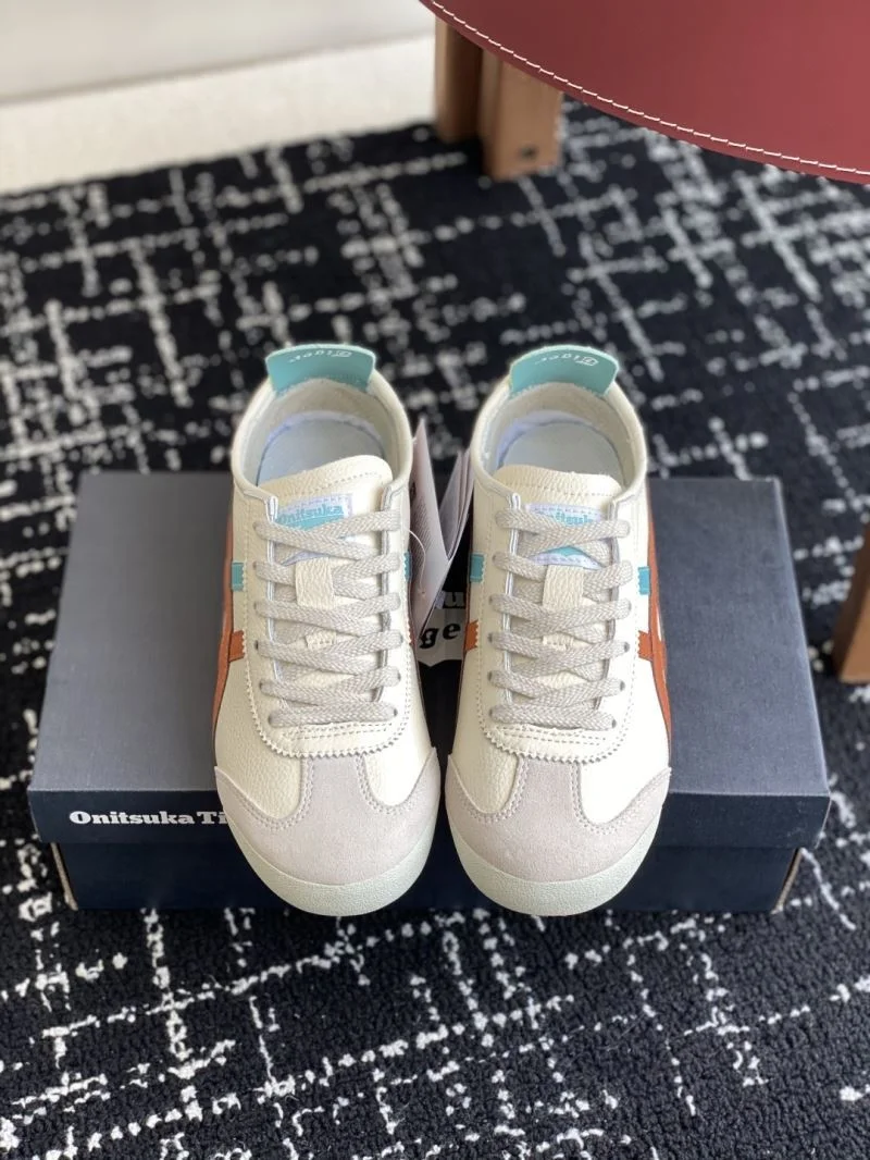 Asics Shoes WellDesigned 6848