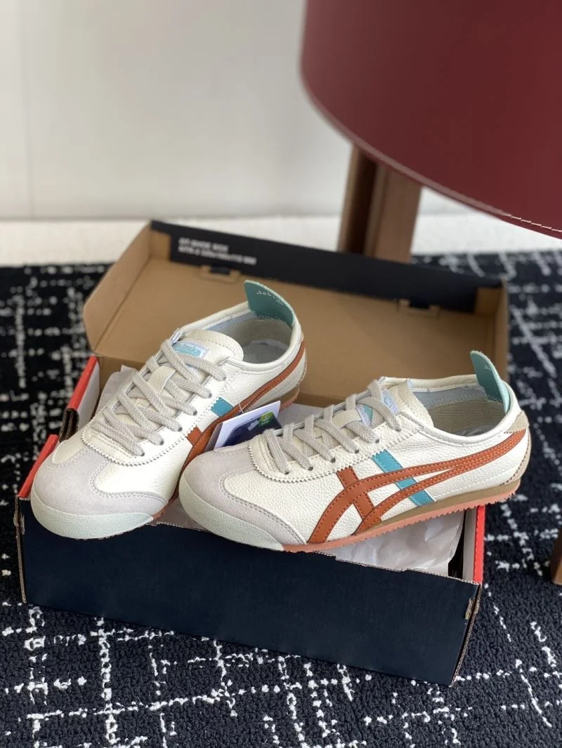 Asics Shoes WellDesigned 6848