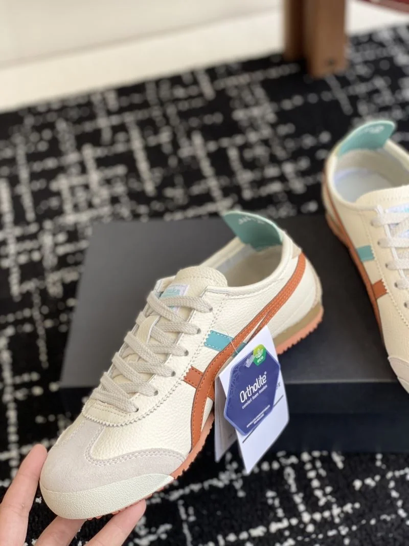 Asics Shoes WellDesigned 6848