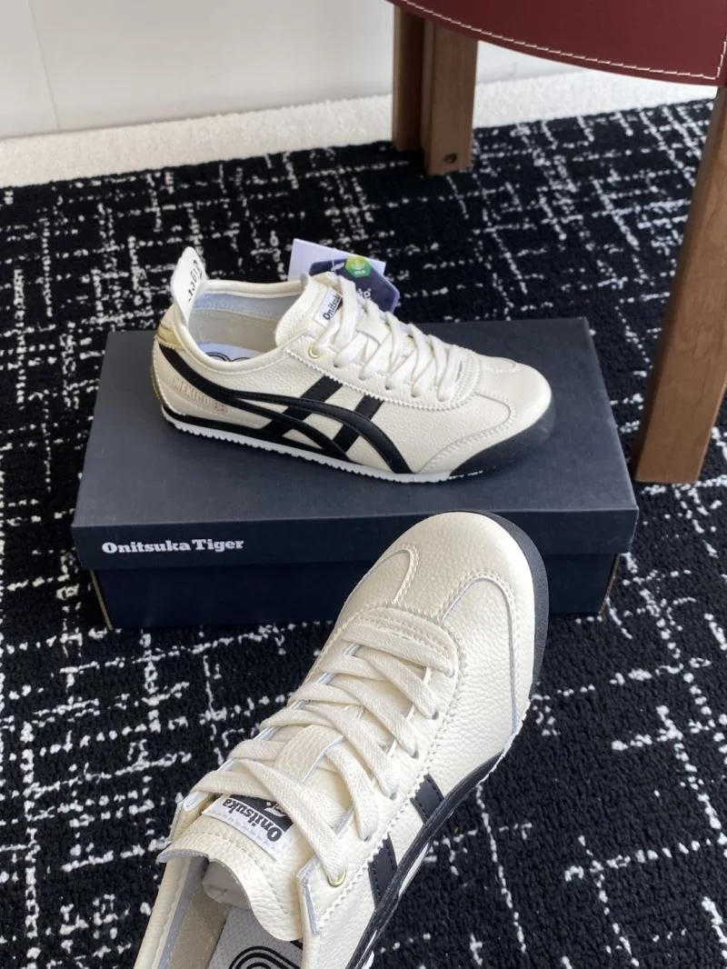 Original Asics Shoes 6844