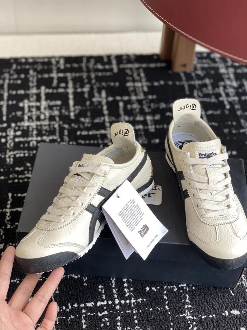 Original Asics Shoes 6844
