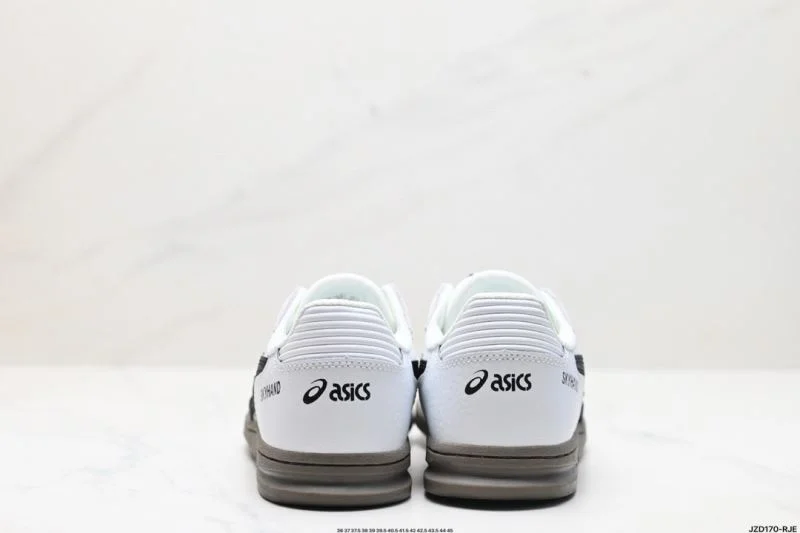 Cozy Asics Shoes 3862