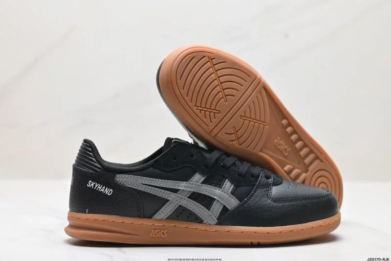 Chic Asics Shoes 3809