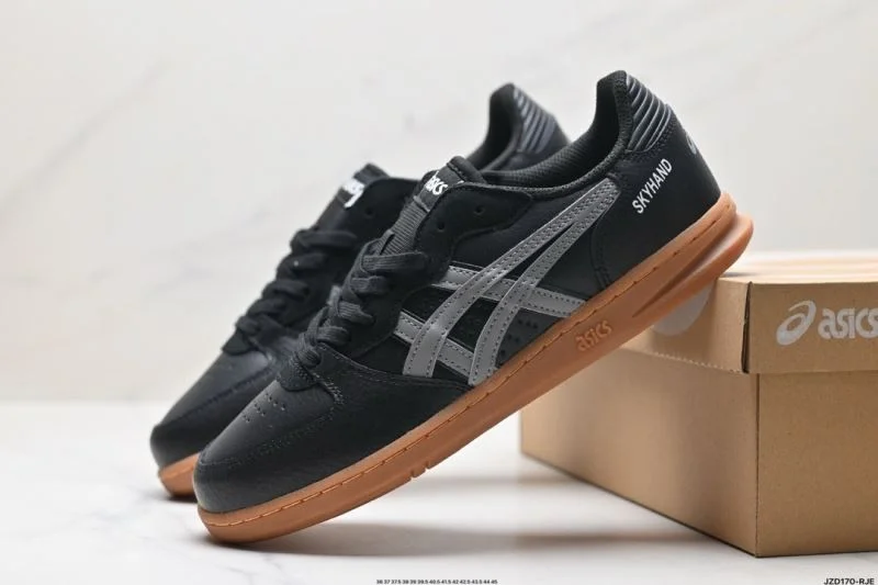 Chic Asics Shoes 3809