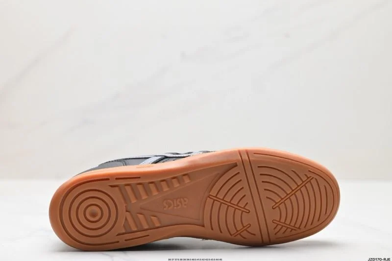 Chic Asics Shoes 3809