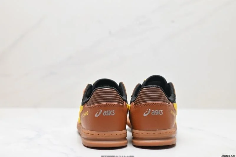 Asics Shoes Stylish 3807