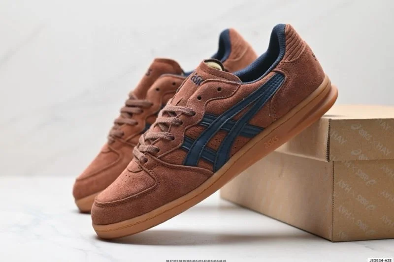 Seasonal Asics Shoes 3793