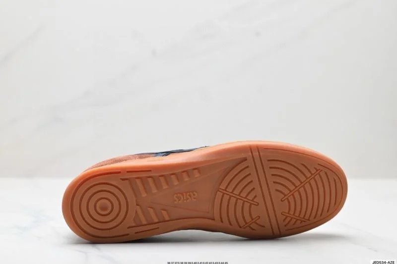 Seasonal Asics Shoes 3793