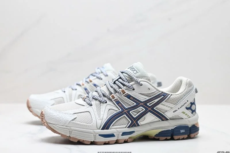 Seasonal Asics Shoes 3800