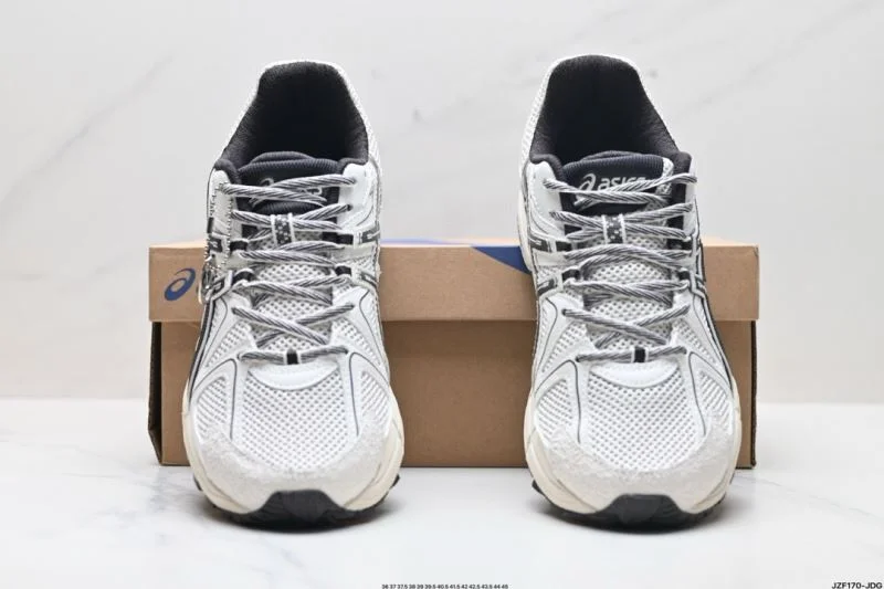 Sophisticated Asics Shoes 3806