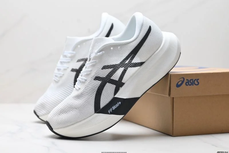TimelessDesign Asics Shoes 3781