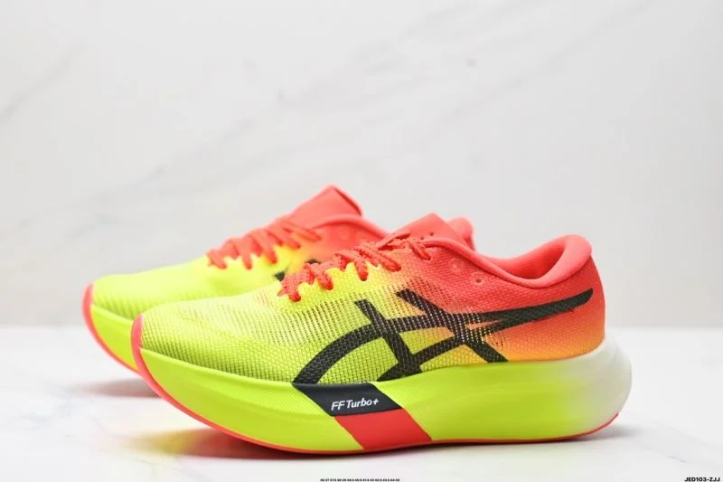 Compact Asics Shoes 3785