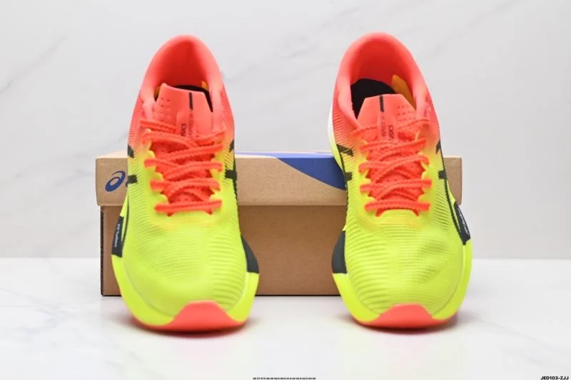 Compact Asics Shoes 3785