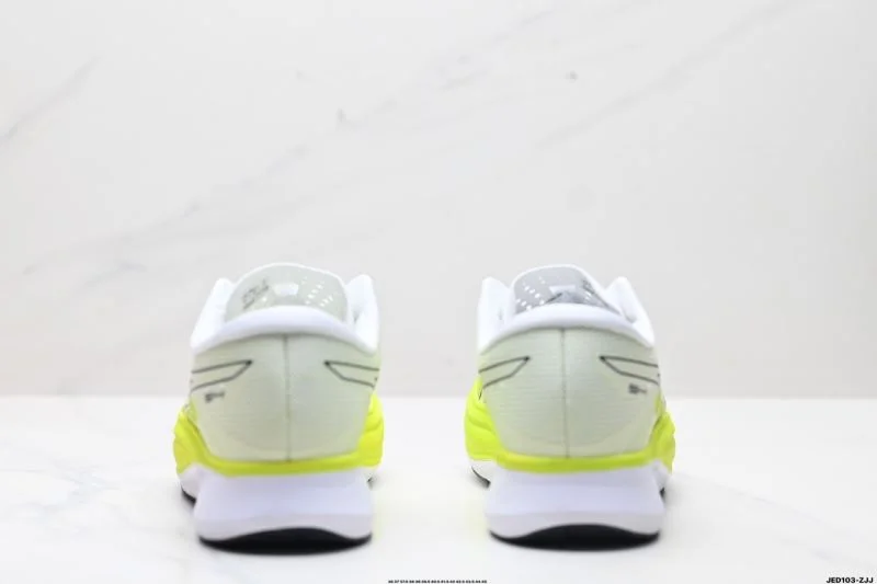 Asics Shoes Attractive 3777