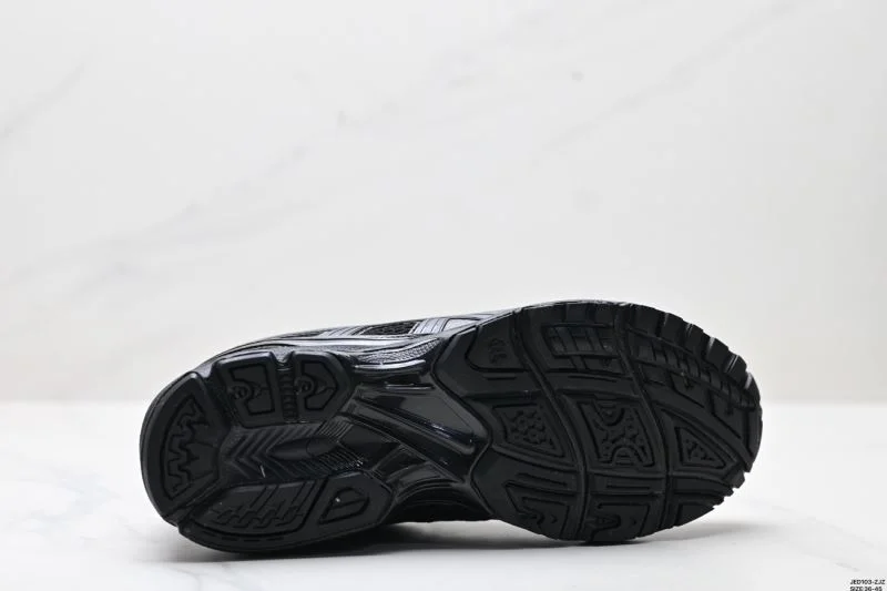Asics Shoes Casual 3747