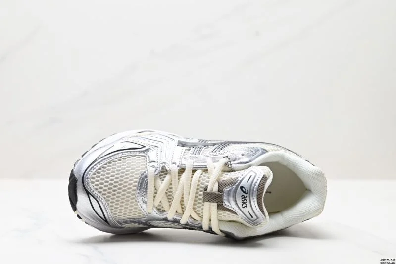 Trendsetting Asics Shoes 3750