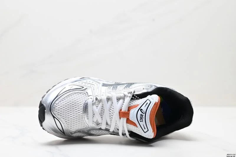 ZipUp Asics Shoes 3748