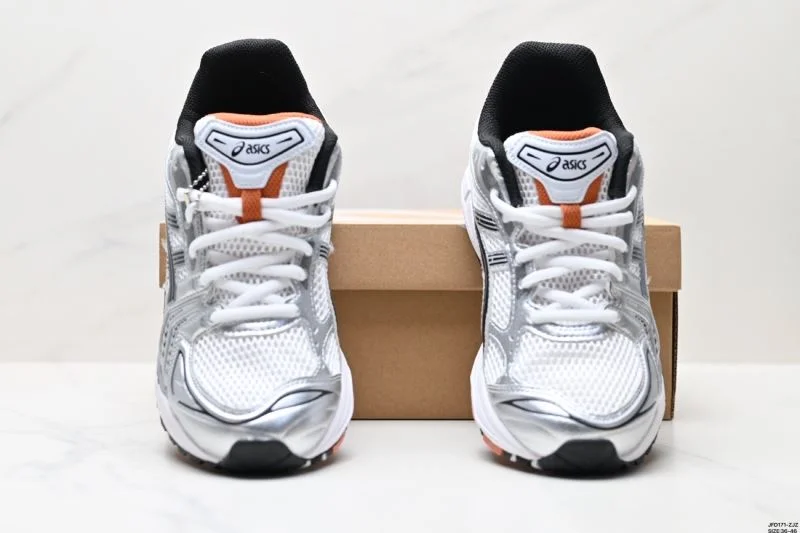 ZipUp Asics Shoes 3748