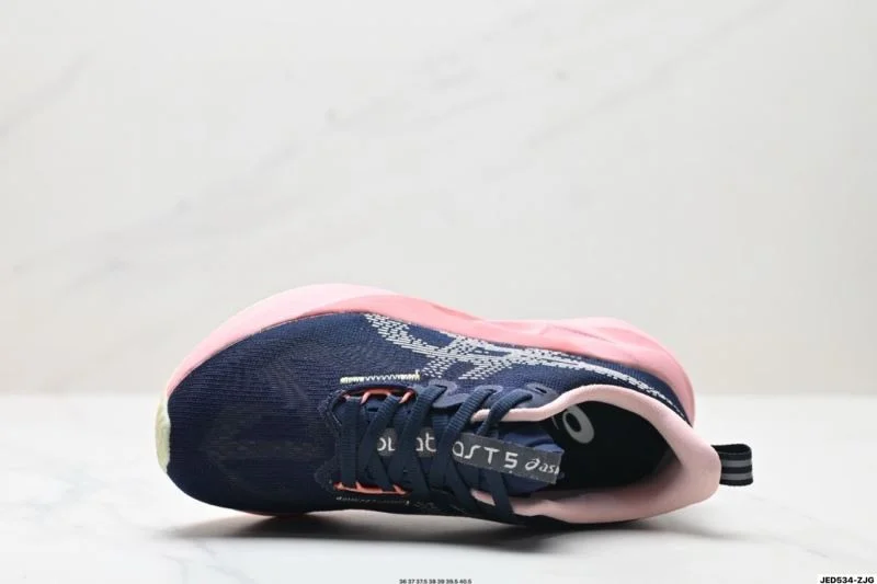 Thermal Asics Shoes 3730