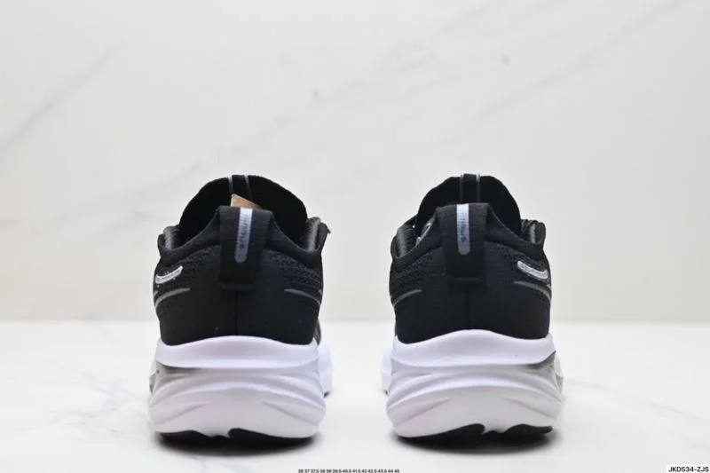 Asics Shoes Sleek 3746