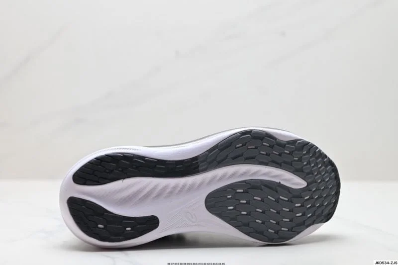 Asics Shoes Sleek 3746